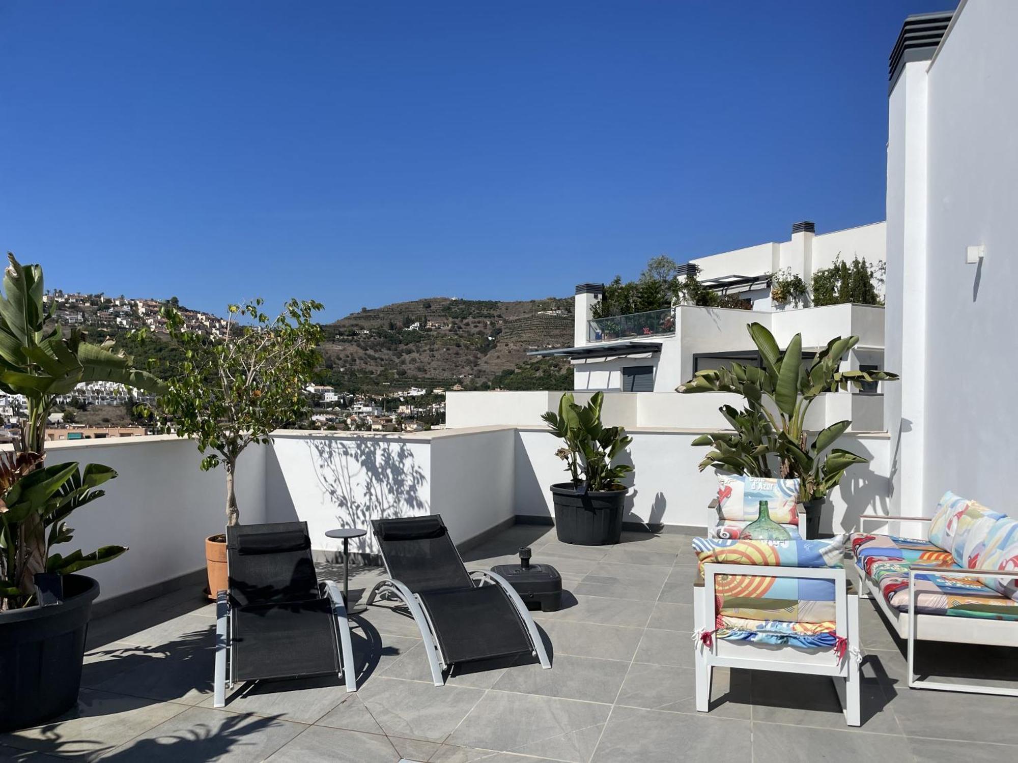 Sunny Penthouse Beach Apartment With Panoramic Views Almunecar Exterior photo